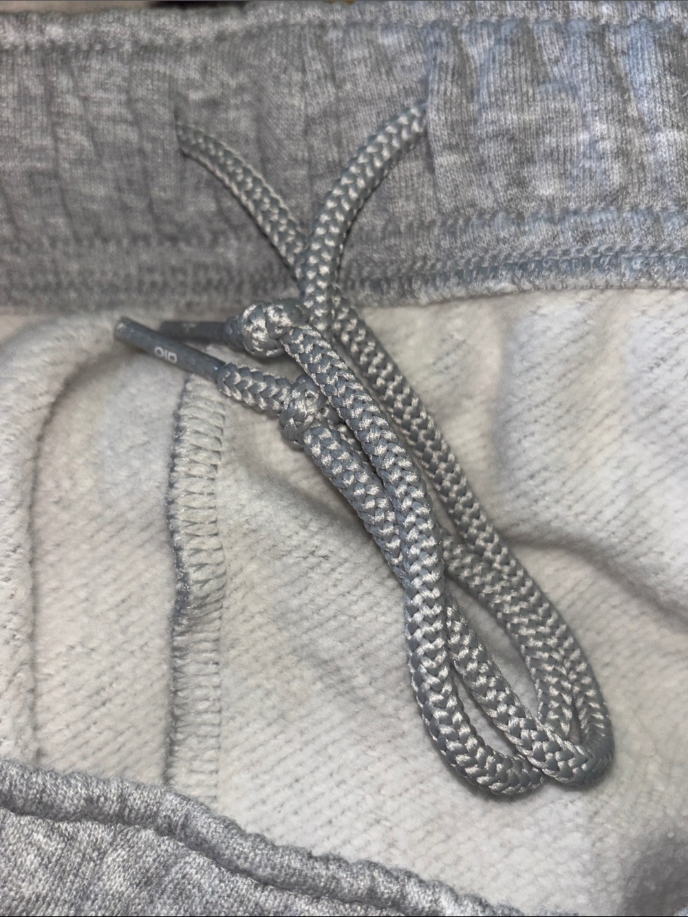 ALO YOGA Accolade Sweatpants in Athletic Heather Grey sz L - Picture 8 of 8